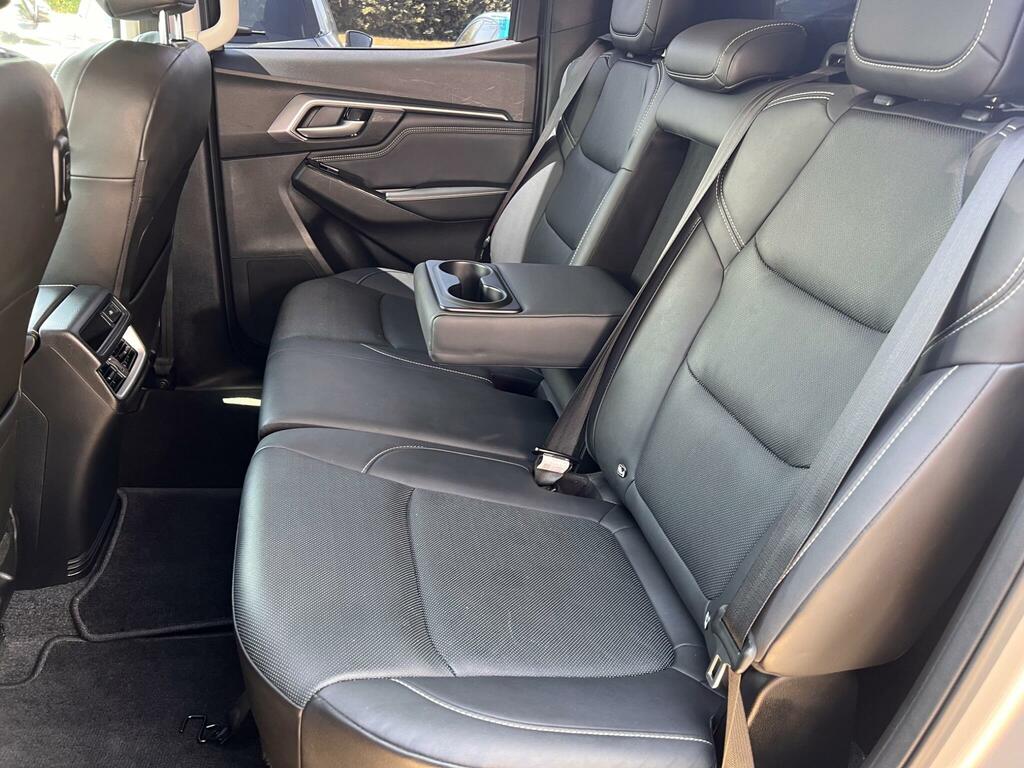 Isuzu D-Max V-cross Auto Grey #43