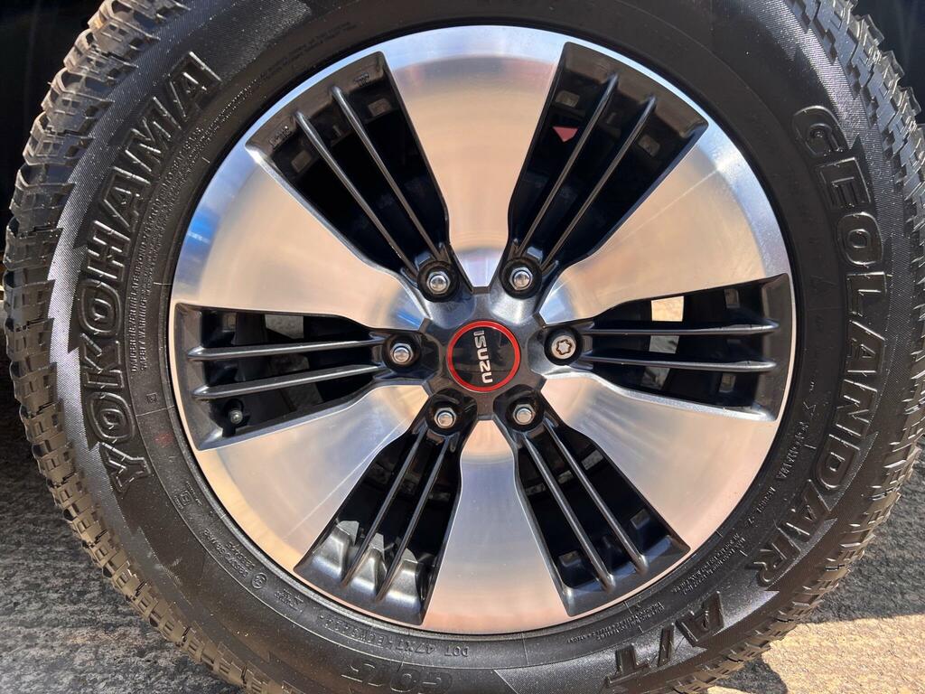 Isuzu D-Max V-cross Auto Grey #11