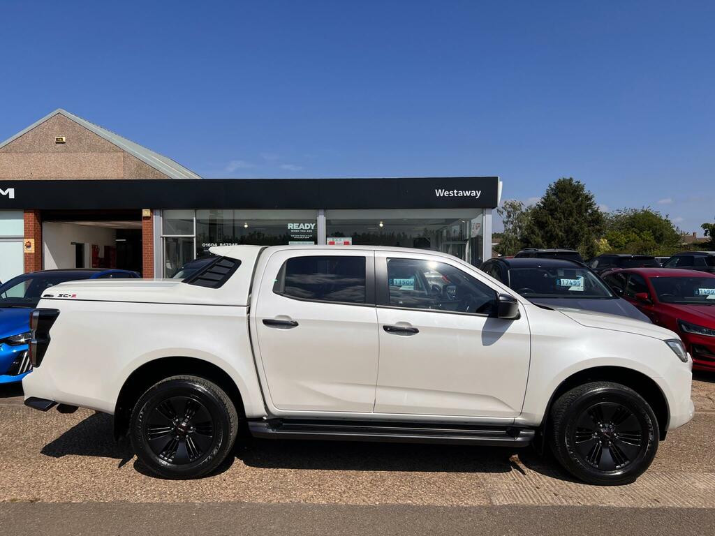 Isuzu D-Max 1.9 V-cross Double Cab 4X4 White #2