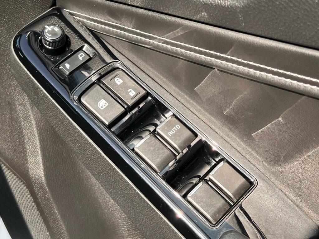 Isuzu D-Max 1.9L Utility Diff Lock Silver #45