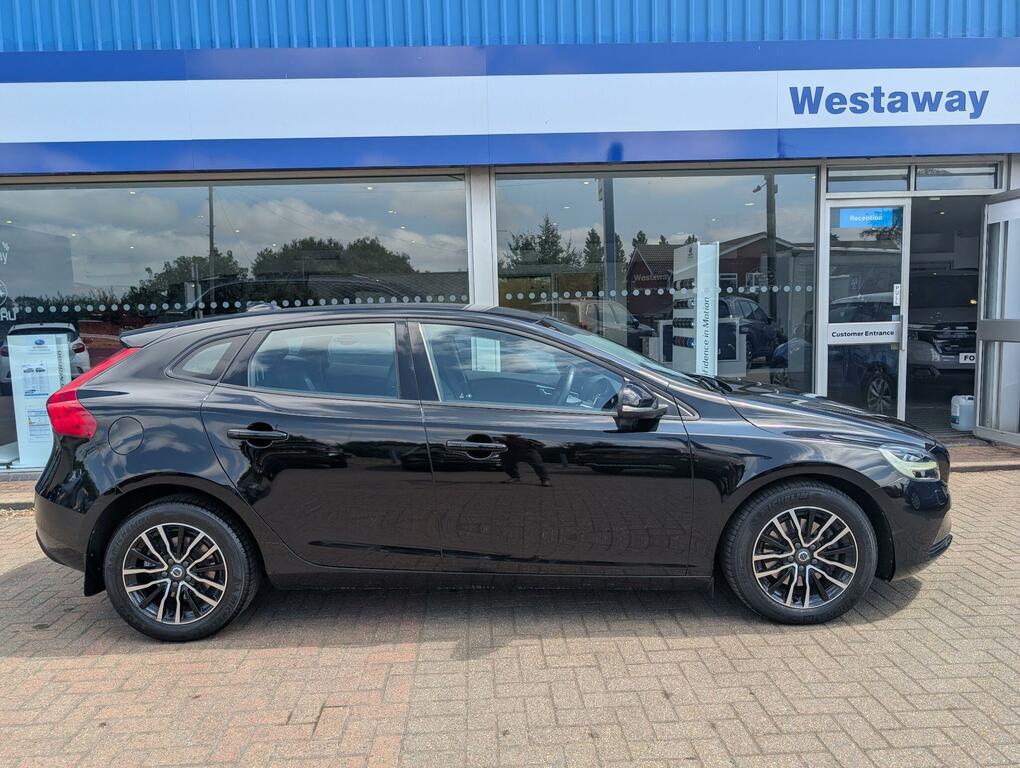 Volvo V40  White #7