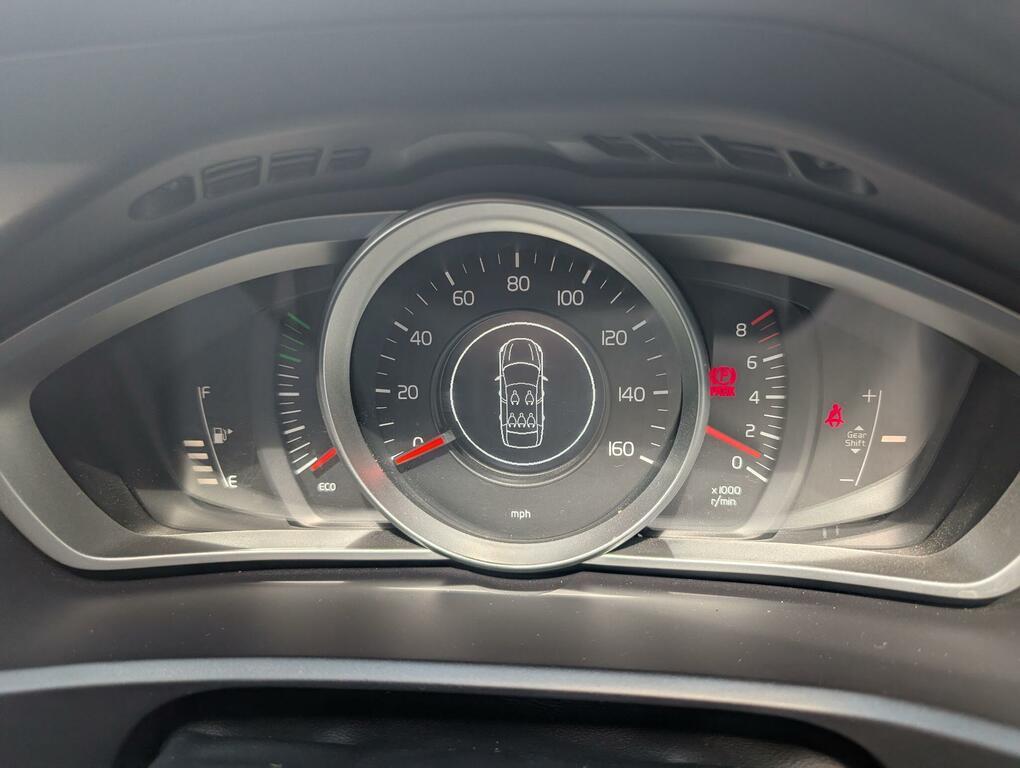 Volvo V40  White #29