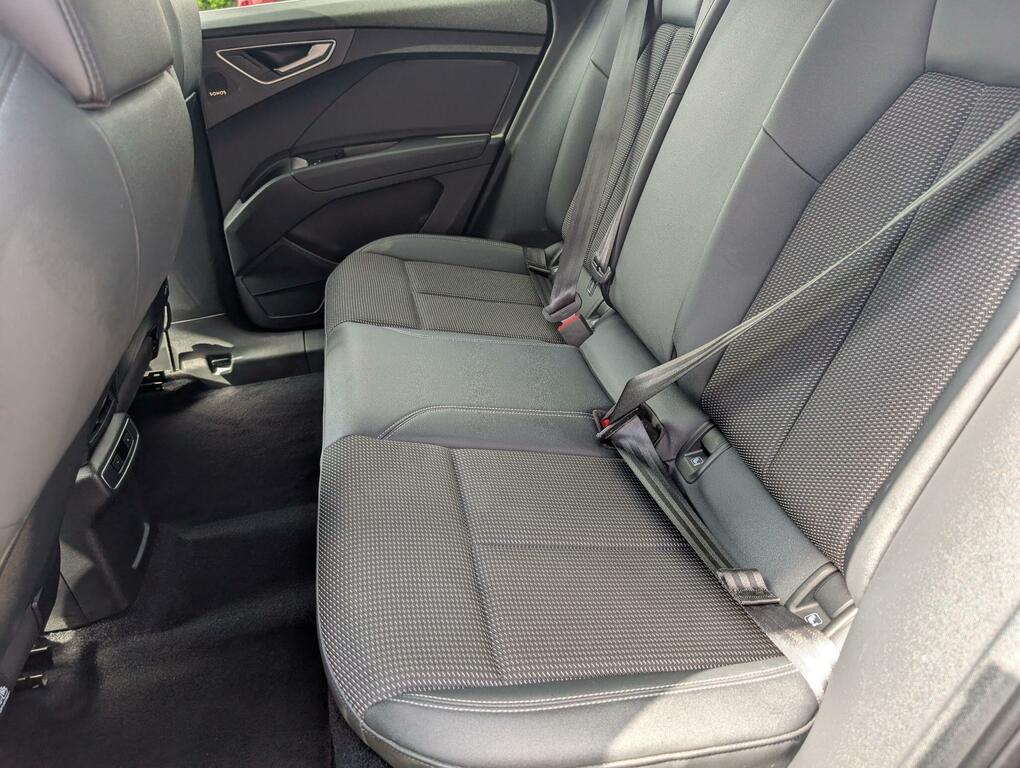 Audi Q4 E Tron 150Kw 40 82Kwh S Line Cstech Pack Grey #13
