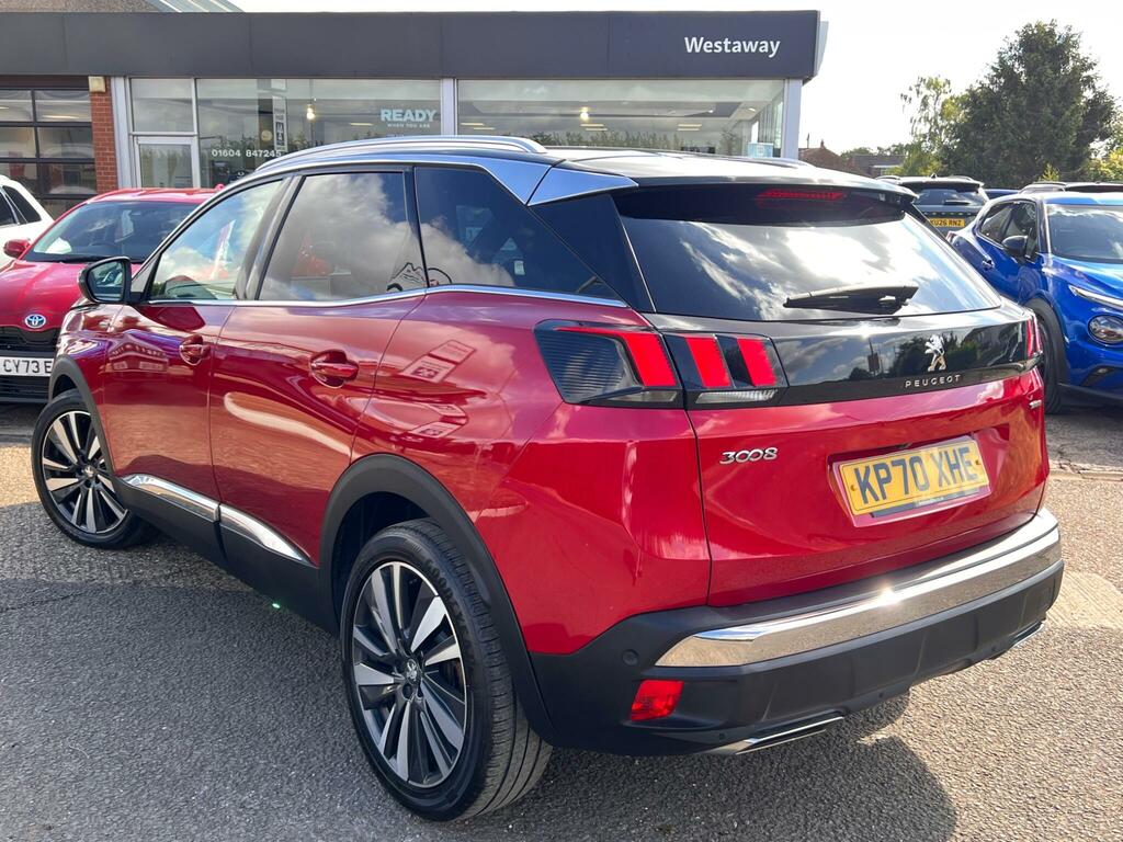 Peugeot 3008 1.2 Puretech Gt Line Premium Eat8 Red #4