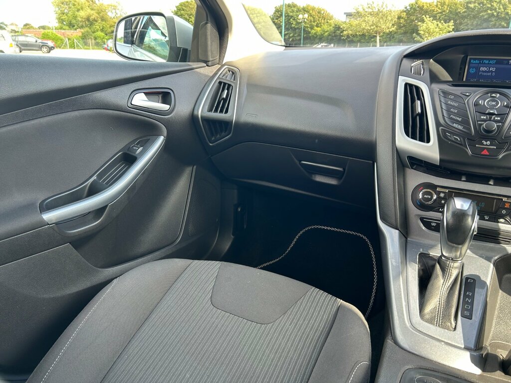 Ford Focus 1.6 Titanium Estate Powershift Euro 5 Silver #3