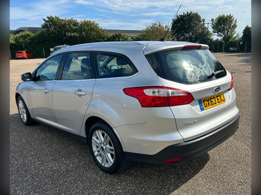 Ford Focus 1.6 Titanium Estate Powershift Euro 5 Silver #4