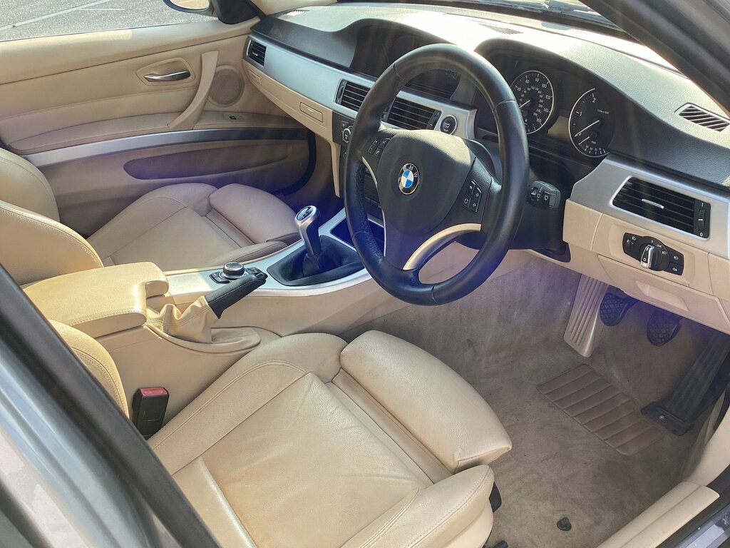BMW 3 Series 2.0 320D Exclusive Edition Touring Manu Grey #3