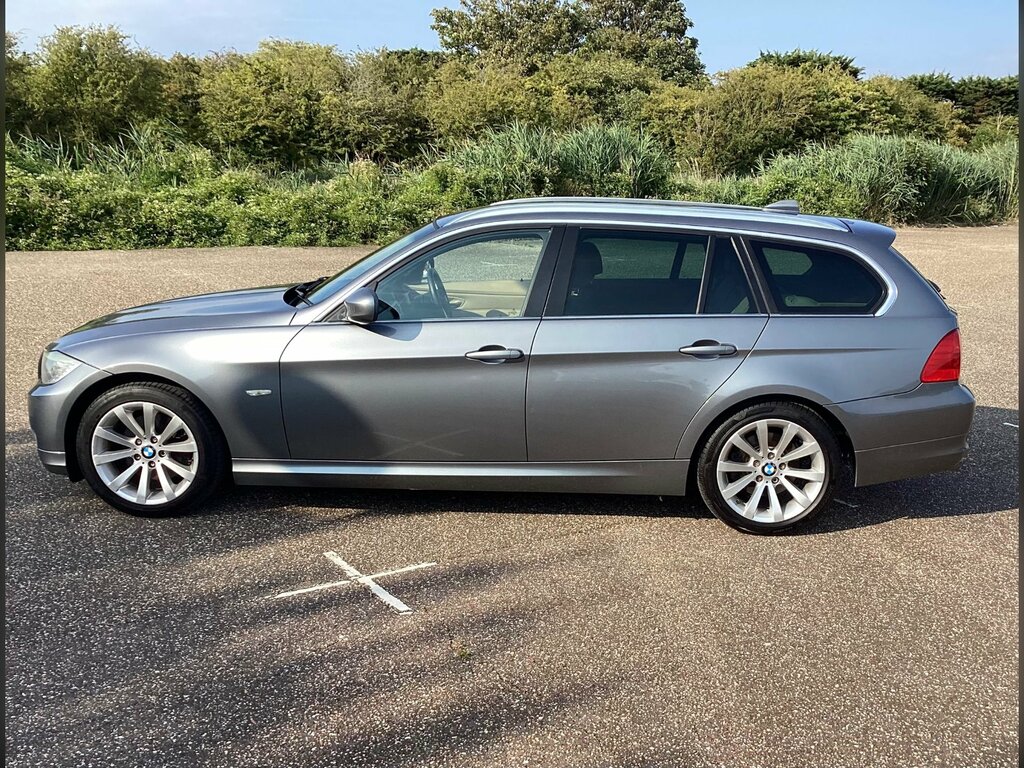 BMW 3 Series 2.0 320D Exclusive Edition Touring Manu Grey #6