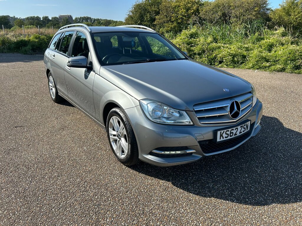 Mercedes-Benz C Class 2.1 C200 Cdi Blueefficiency Executive Se Estate Silver