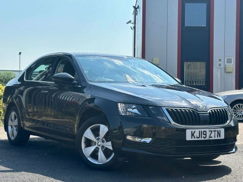 Skoda Octavia 2.0 Tdi Se Black