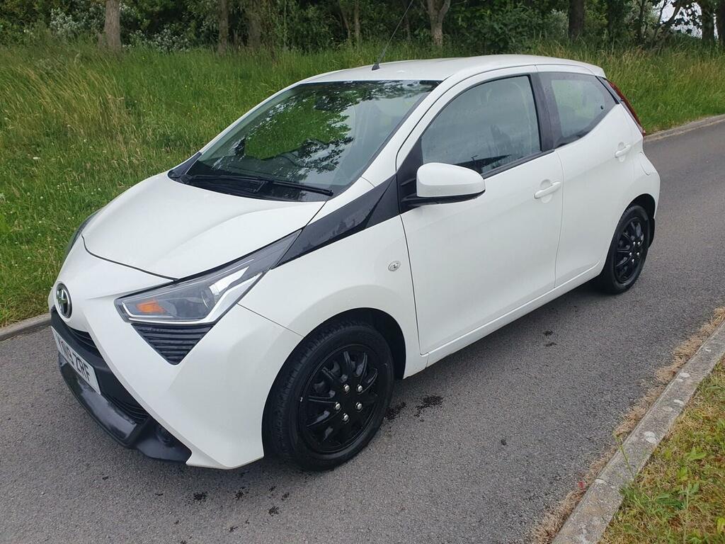 Toyota Aygo 1.0 Vvt-i X-play White
