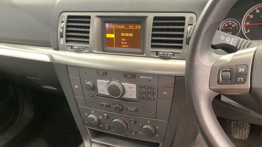 Vauxhall Vectra Hatchback Silver #13