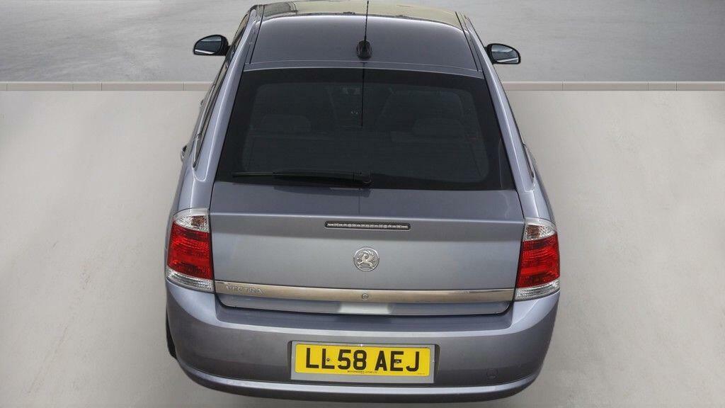 Vauxhall Vectra Hatchback Silver #7