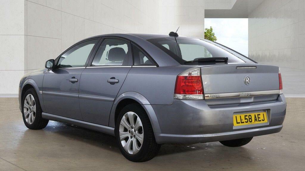 Vauxhall Vectra Exclusiv Silver #3