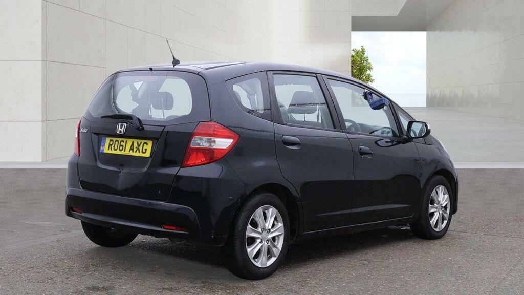 Honda Jazz Es Black #4