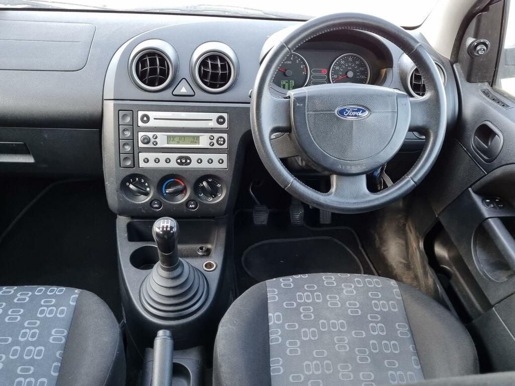 Ford Fiesta 16V LX Black #45
