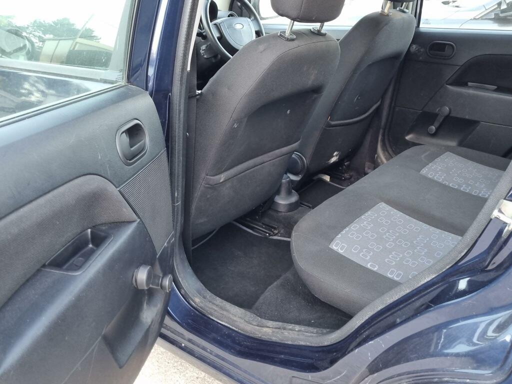 Ford Fiesta 16V LX Black #41