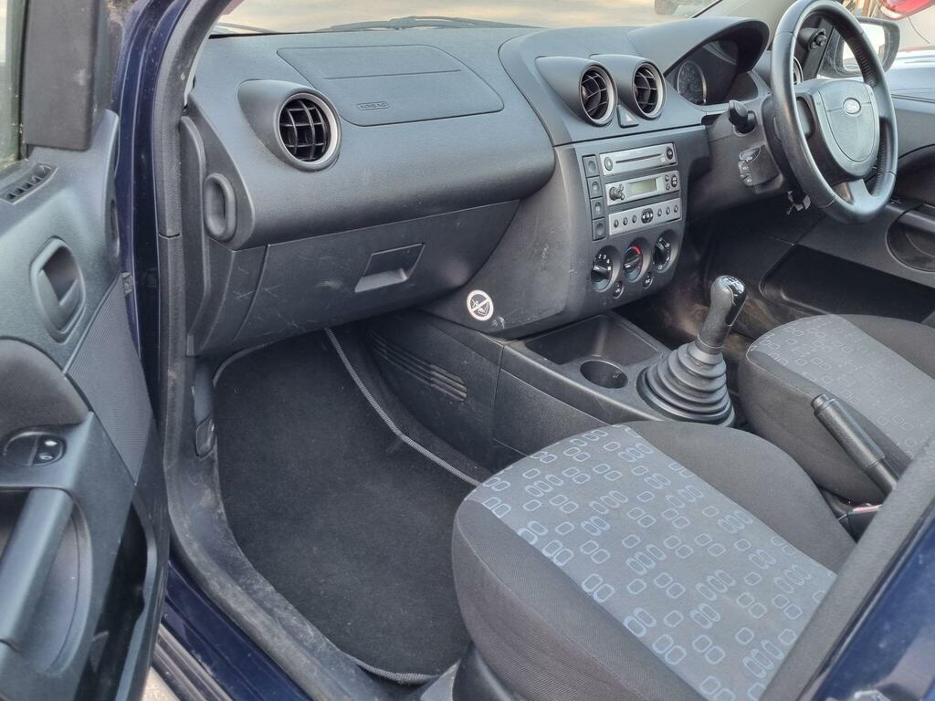 Ford Fiesta 16V LX Black #36