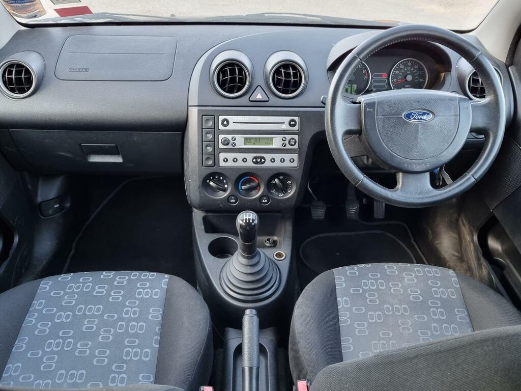 Ford Fiesta 16V LX Black #44