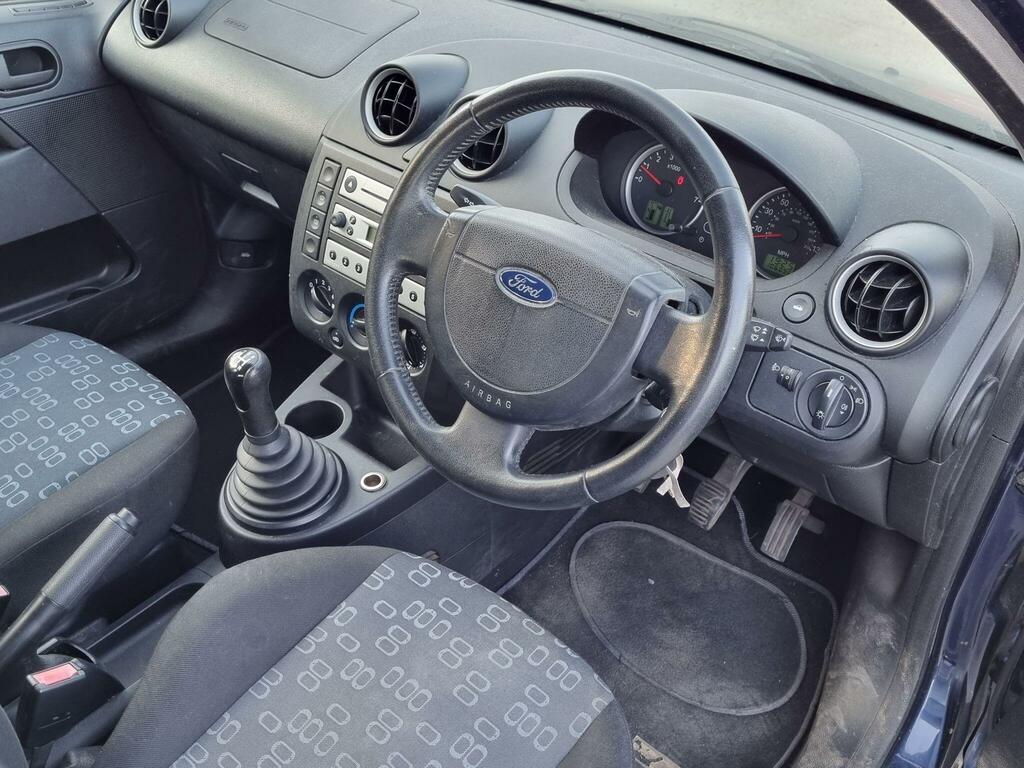 Ford Fiesta 16V LX Black #22