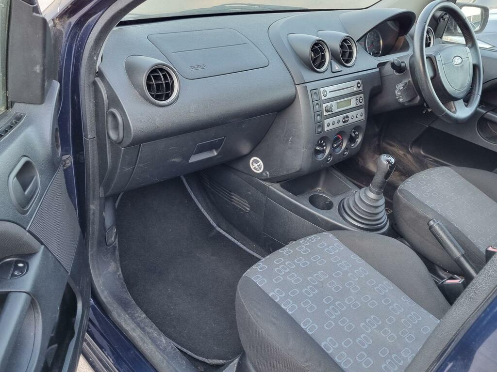Ford Fiesta 16V LX Black #37