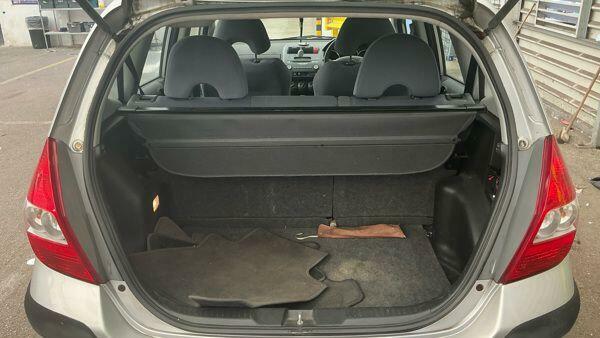 Honda Jazz 1.4 I-dsi S Silver #9