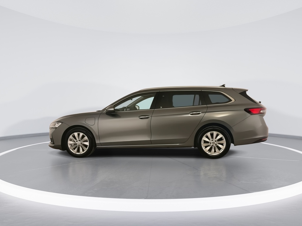Skoda Superb 1.5 Tsi Iv Se Technology Dsg Grey #5