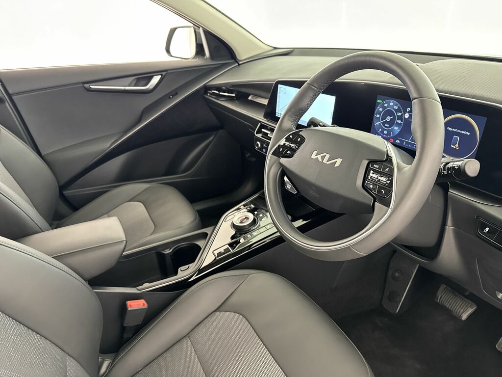 Kia e-Niro 4 Black #10