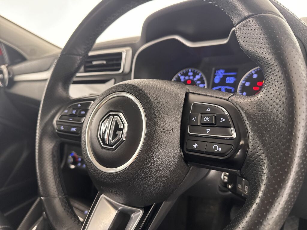 MG ZS 1.0 Zs Exclusive T Silver #21
