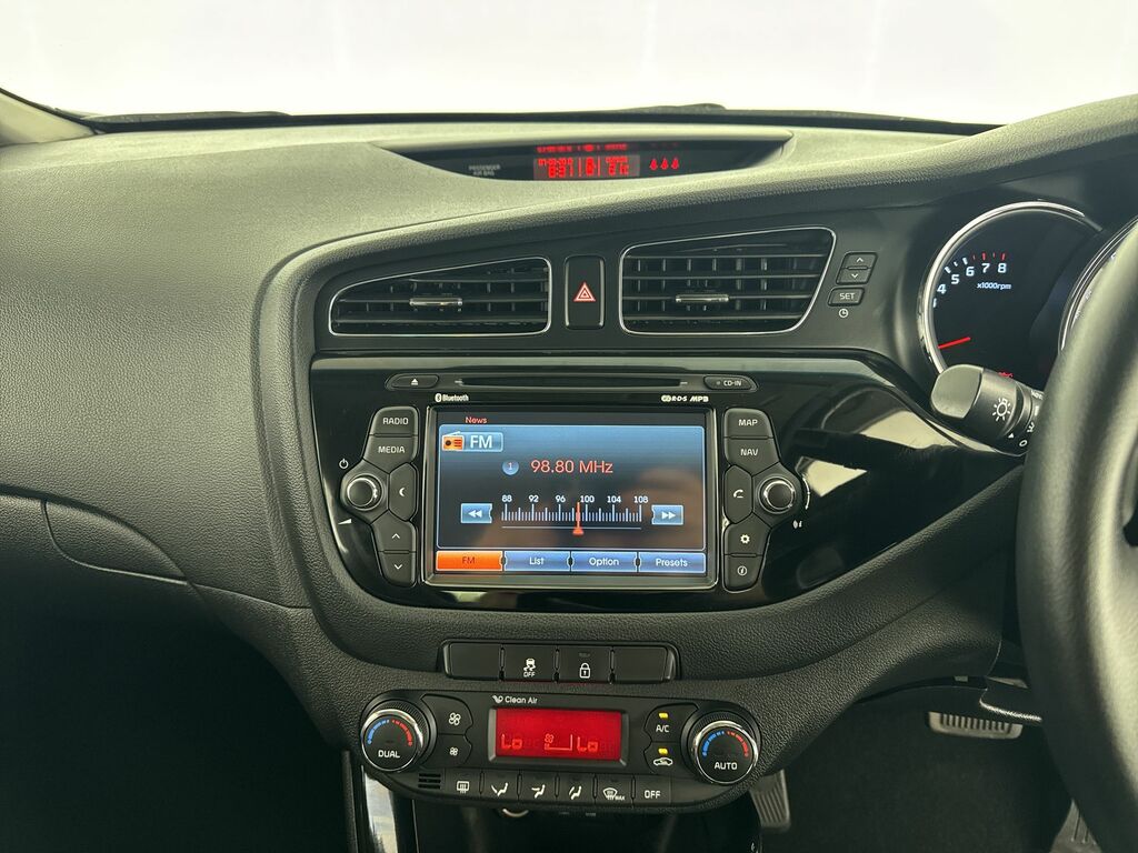 Kia Ceed 1.6 Crdi Ecodynamics 2 Sportswagon Euro 5 Ss Silver #11