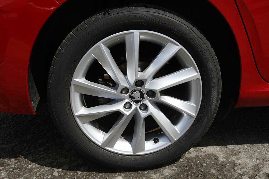 Skoda Scala Se L Edition 1.0 Tsi 116 Ps Dsg KN75ZDA Red #5