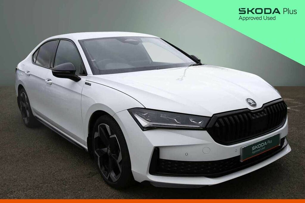 Skoda Superb Hatch Sportline 1.5 Tsi E-tec 150 Ps Dsg White