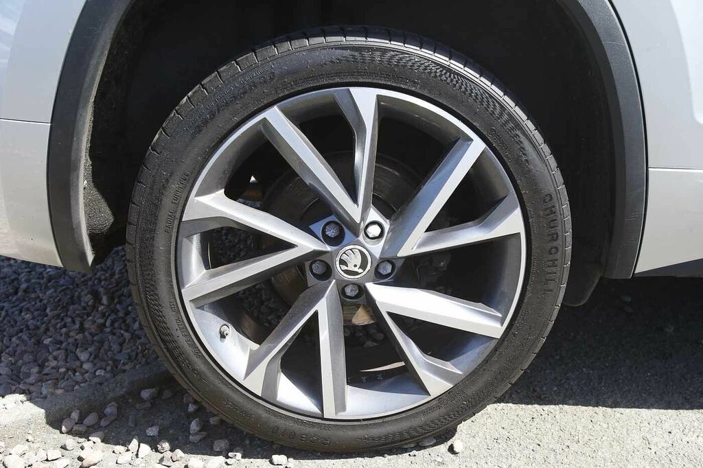 Skoda Kodiaq 2.0 Tdi Sport Line 4X4 Dsg 7 Seat SR22GJY Silver #5