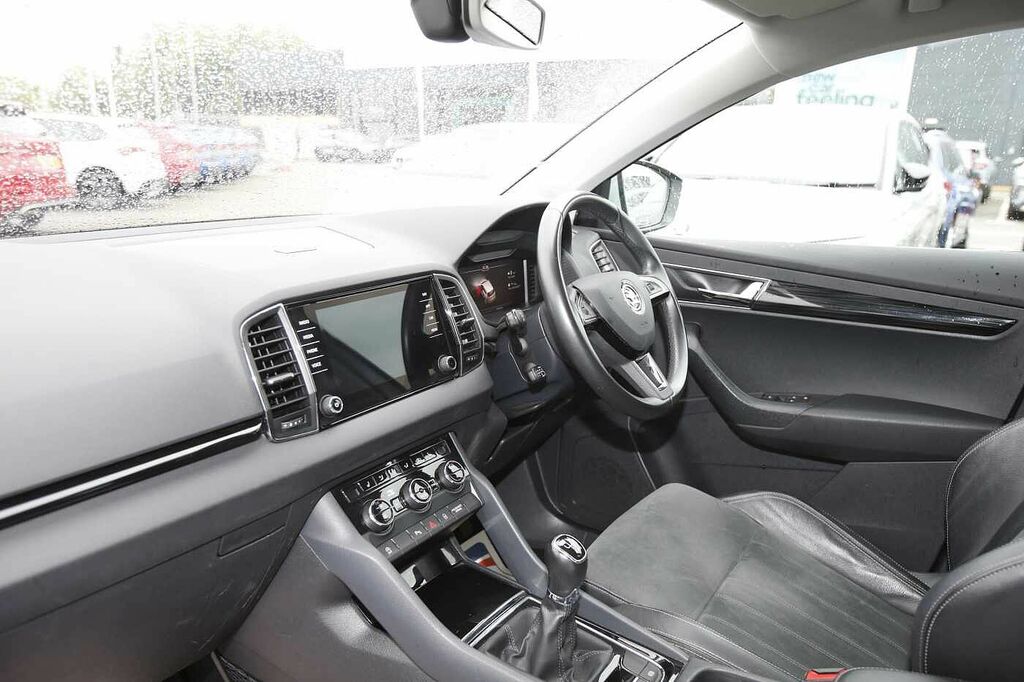 Skoda Karoq Se L 1.0 Tsi 115 Ps 6G Man KY69LXR Silver #2