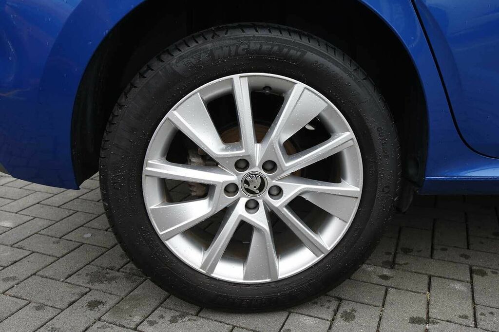 Skoda Kamiq Se Drive 1.0 Tsi 95 Ps 5G Man YW23DCX Blue #5