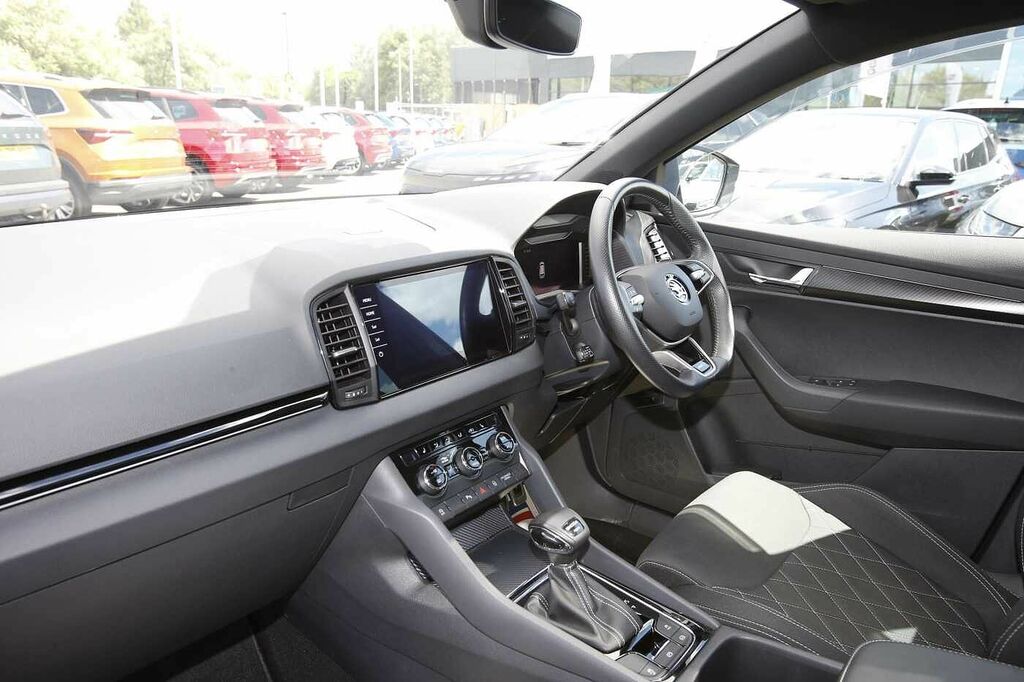 Skoda Karoq Sportline 2.0 Tdi 150 Ps 4X4 Dsg Grey #2