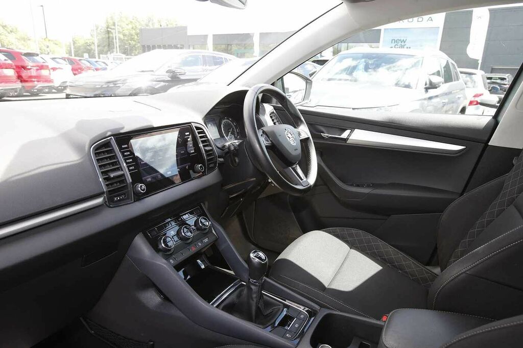 Skoda Karoq Se 1.0 Tsi 115 Ps 6G Man Grey #2