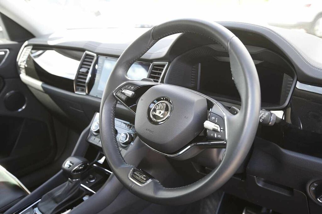 Skoda Kodiaq Lk 7 Seats 2.0 Tdi 200 Ps 4X4 Dsg White #6