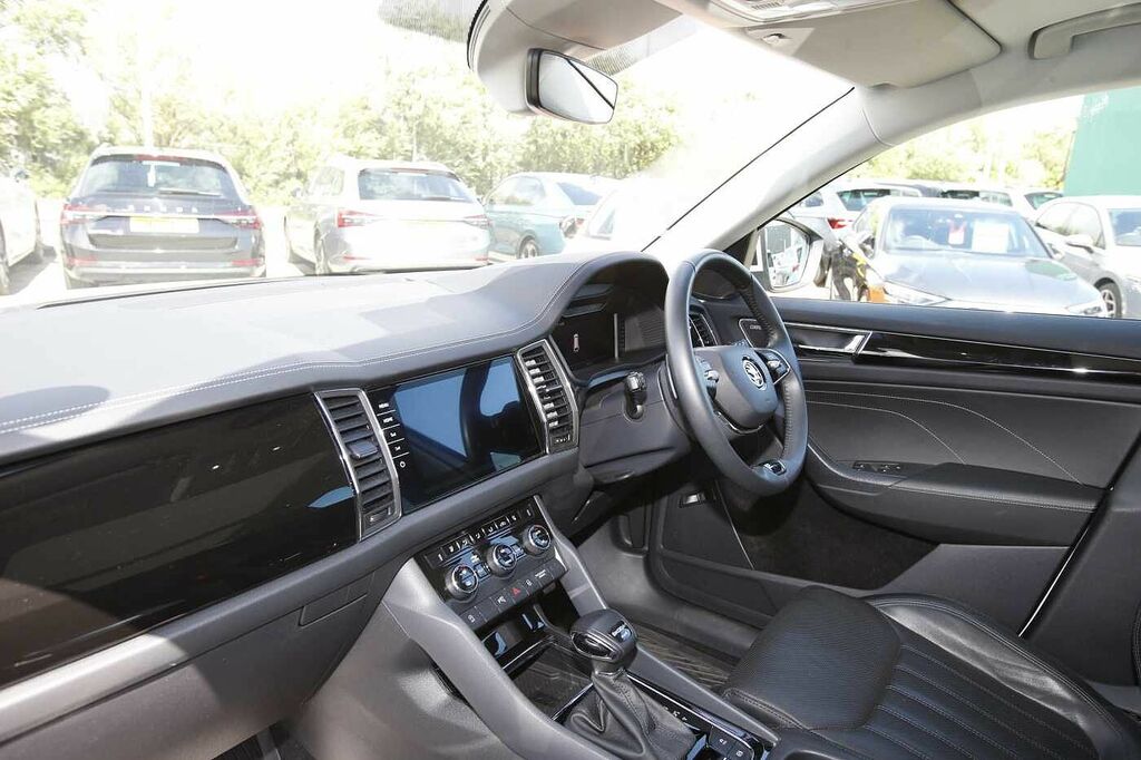 Skoda Kodiaq Lk 7 Seats 2.0 Tdi 200 Ps 4X4 Dsg White #2