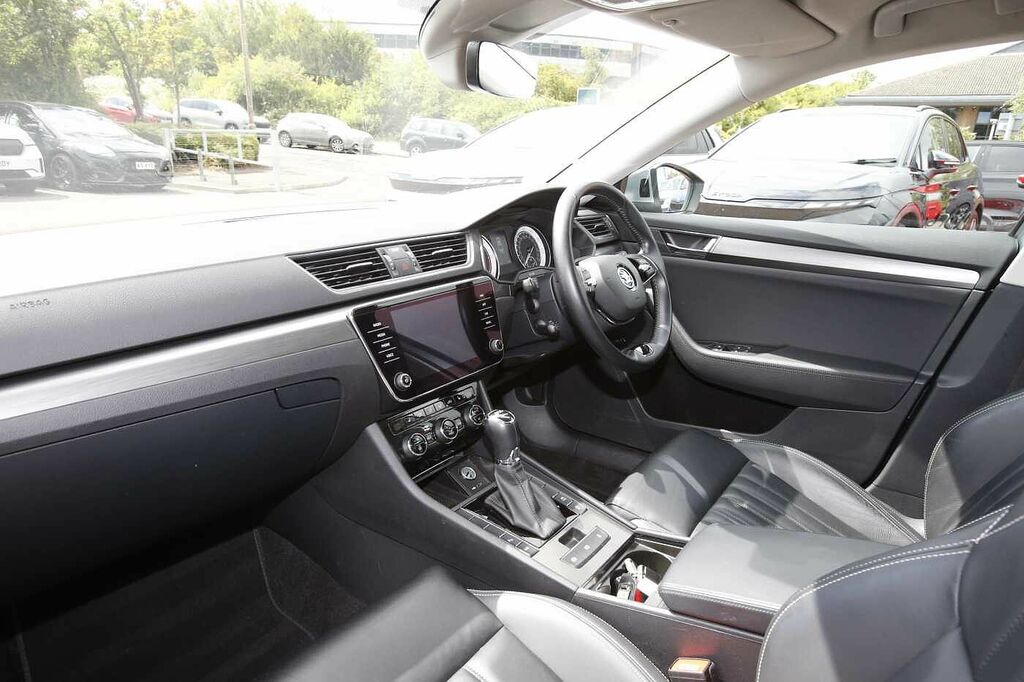 Skoda Superb Hatch Se L 2.0 Tdi 150 Ps Dsg Grey #2