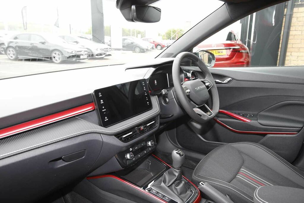 Skoda Fabia 1.0 Tsi 116 Monte Carlo Edition Black #2