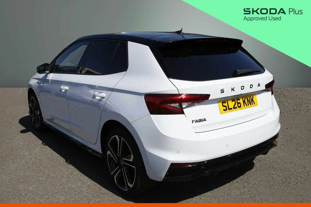 Skoda Fabia 1.0 Tsi 116 Monte Carlo Edition White #3