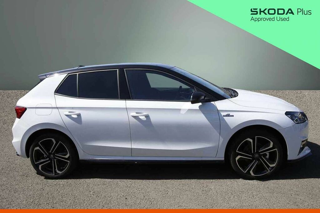Skoda Fabia 1.0 Tsi 116 Monte Carlo Edition White #4