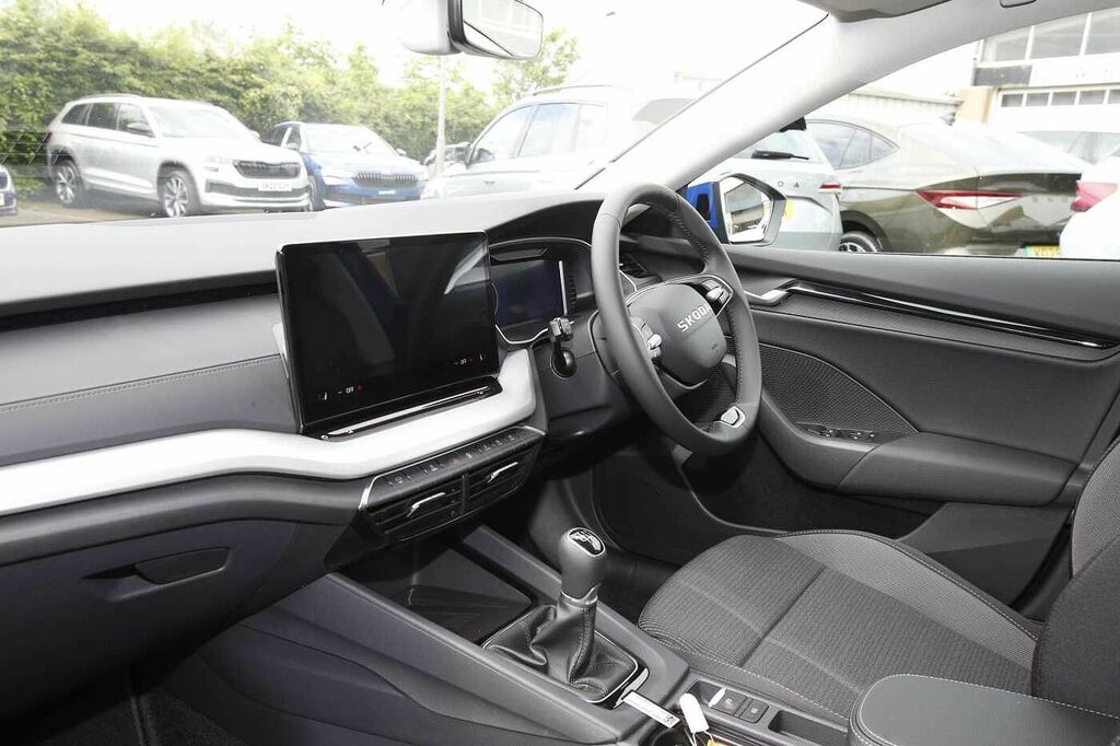 Skoda Octavia 1.5 Tsi Se Technology Blue #2