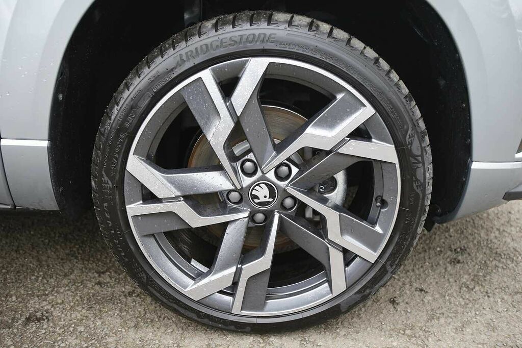 Skoda Karoq 1.5 Tsi Sportline Edition Dsg Silver #5