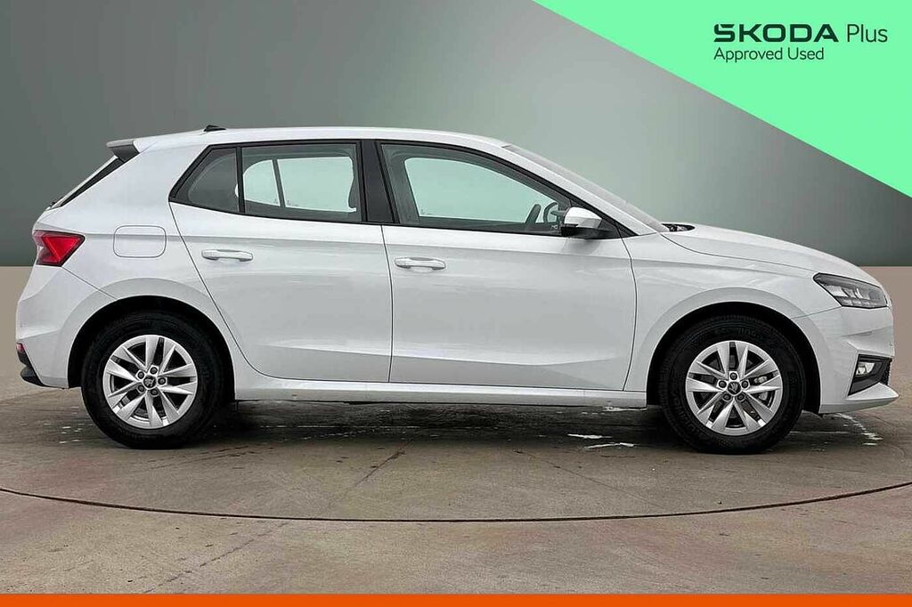 Skoda Fabia 1.0 Tsi 116 Se Edition DA25WVZ White #4