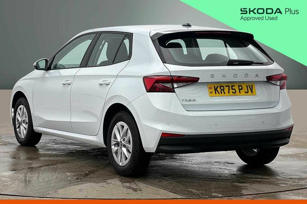 Skoda Fabia 1.0 Tsi Se Edition White #3