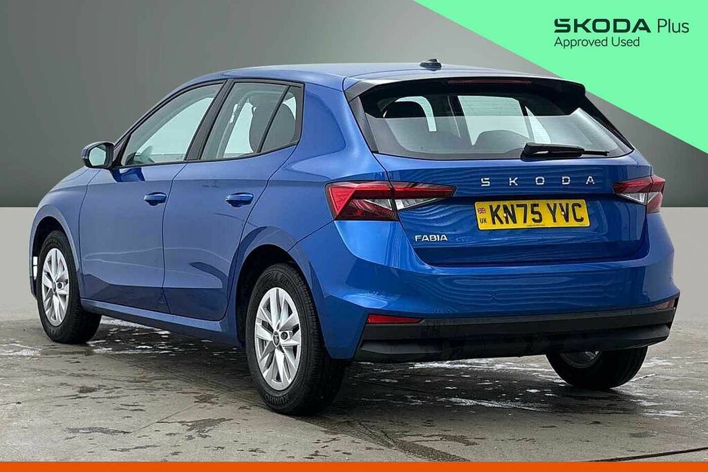 Skoda Fabia 1.0 Tsi Se Edition KN75YVC Blue #3