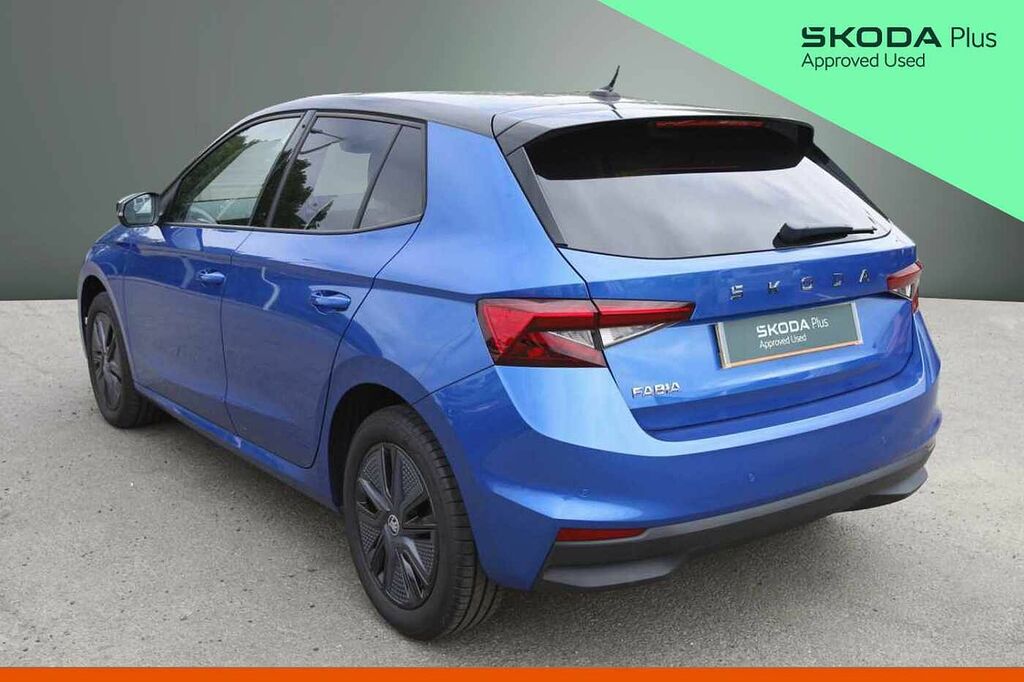 Skoda Fabia Hatch Design Edition 1.0 Tsi 95 Ps 5G Man SD74UWZ Black #3