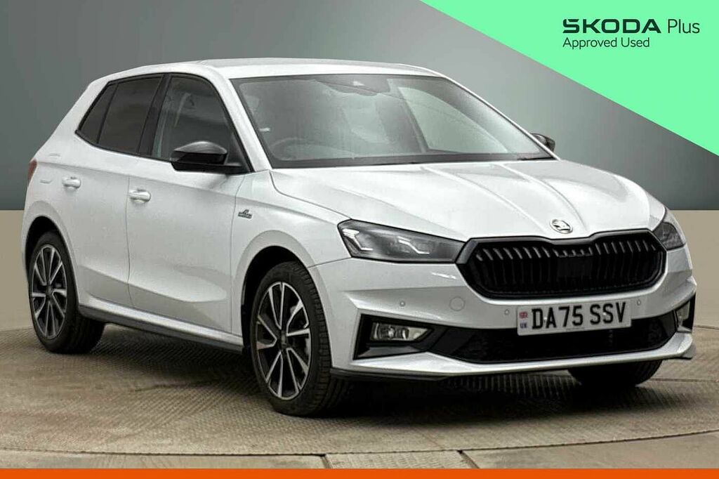 Skoda Fabia Hatch Monte Carlo Edition 1.5 Tsi 150 Ps Dsg White